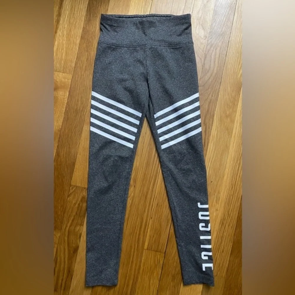 Justice Gray and White Leggings Size 8